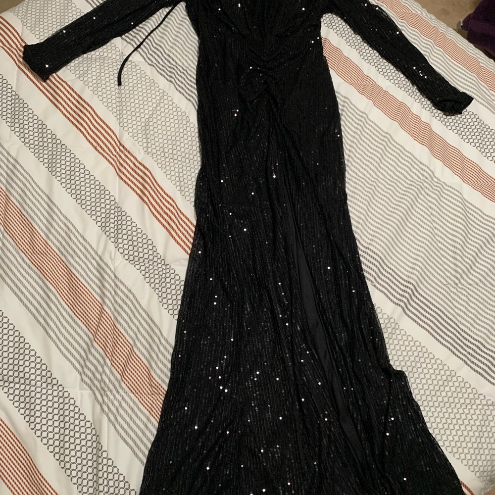 Sophisticated Black Sequin Long Sleeve Dress with high slit - Picture 4 of 5